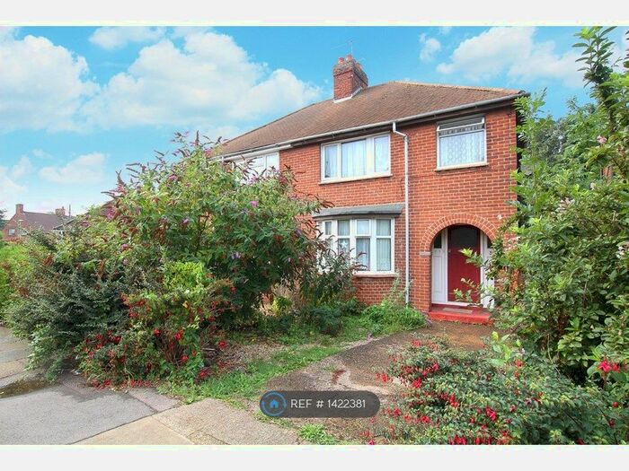 3 Bedroom Semi-Detached House To Rent In Old Park Avenue, Canterbury, CT1