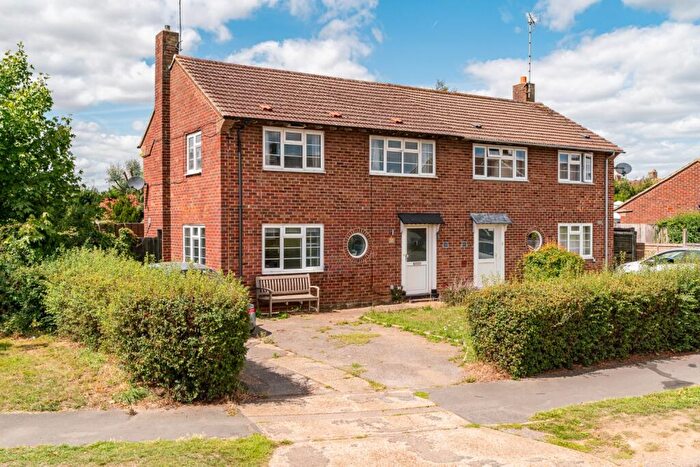 3 Bedroom Semi-Detached House For Sale In Boundary Lane, Welwyn Garden City, Hertfordshire, AL7