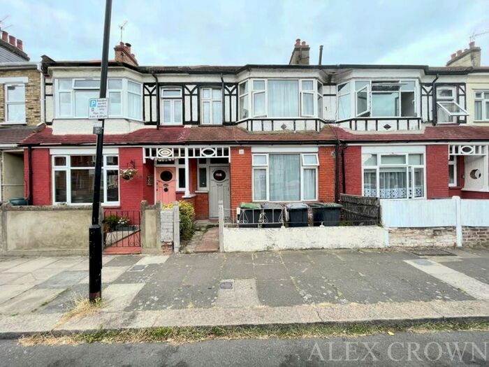 Studio To Rent In Boundary Road, Wood Green, N22