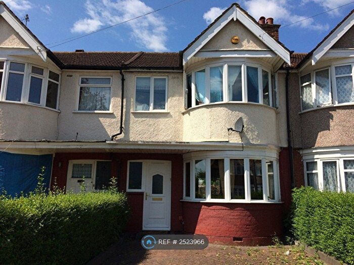 3 Bedroom Terraced House To Rent In Ravenswood Crescent, Harrow, HA2