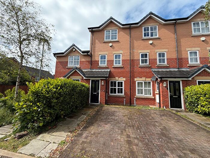 4 Bedroom Terraced House To Rent In Apple Tree Gardens, Blackpool, FY3