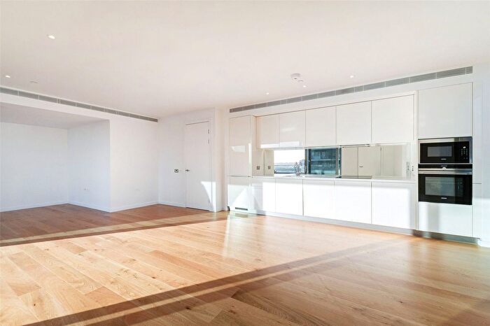 2 Bedroom Flat For Sale In Riverside Quarter, Wandsworth, London, SW18