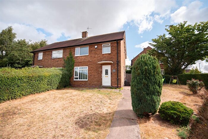 3 Bedroom Semi-Detached House For Sale In Eversley Walk, Nottingham, NG5