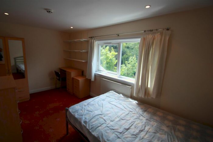 7 Bedroom Property To Rent In Heeley Road, Selly Oak, Birmingham, B29