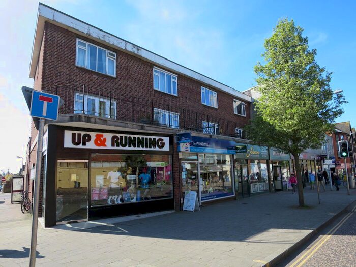 2 Bedroom Flat To Rent In London Road, Headington, Oxford, OX3