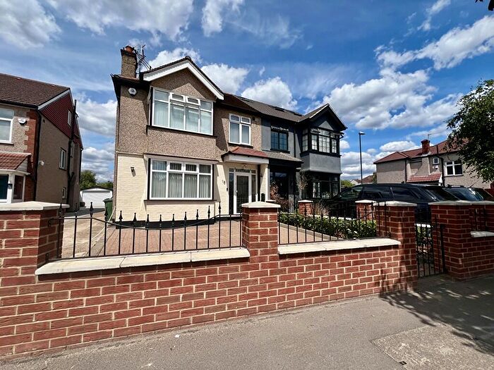 4 Bedroom Semi-Detached House To Rent In Headstone Gardens, Harrow, HA2