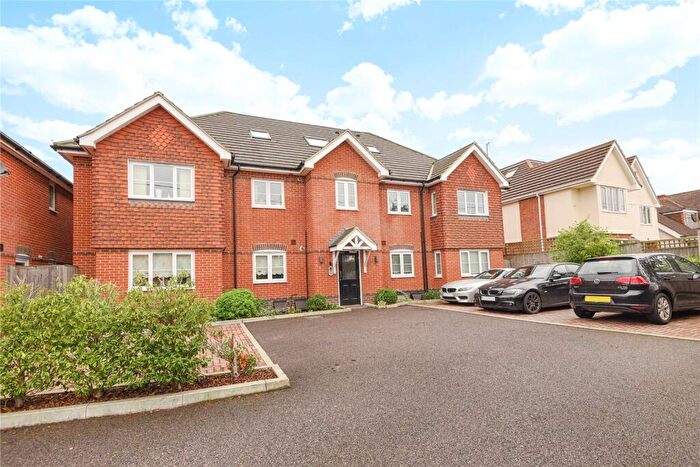 2 Bedroom Apartment To Rent In Whitegates, Reading Road, Winnersh, Wokingham, RG41