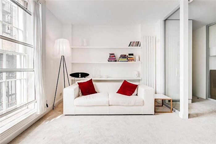 2 Bedroom Flat To Rent In Beauchamp Place, London, SW3