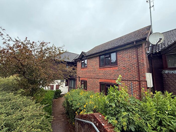 1 Bedroom Apartment To Rent In Pinewood Court, Haywards Heath, RH16