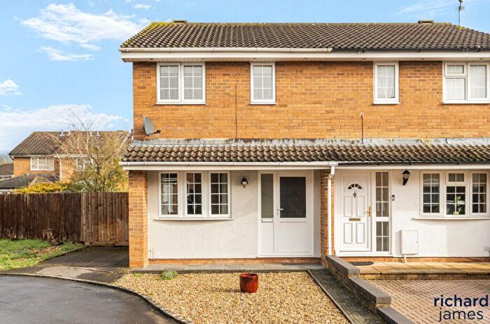 3 Bedroom End Of Terrace House For Sale In Sheerwold Close, Stratton St Margaret, Swindon, SN3