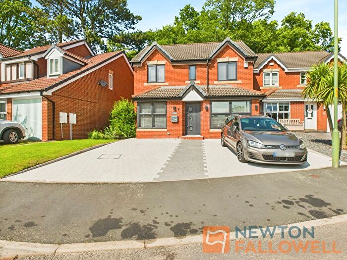 4 Bedroom Detached House To Rent In The Oaks, Bloxwich, WS3