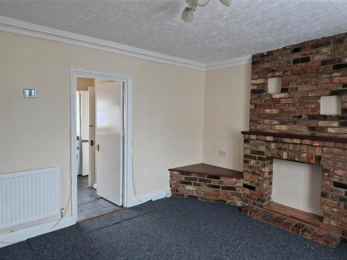 3 Bedroom Property To Rent In Wescott Way, Cowley, Uxbridge, UB8