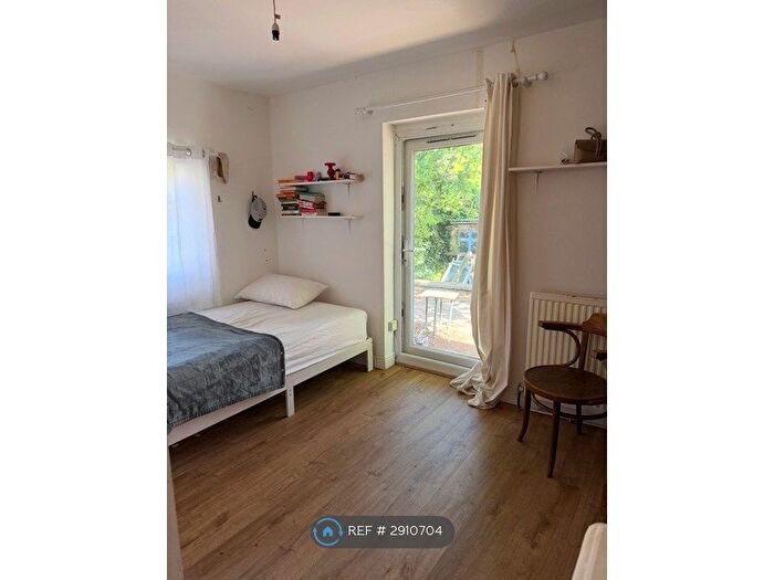 1 Bedroom Flat To Rent In Nassington Road, London, NW3