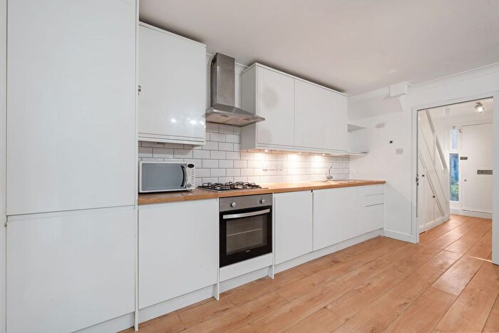 4 Bedroom Terraced House For Sale In Jarrow Way, London, E9