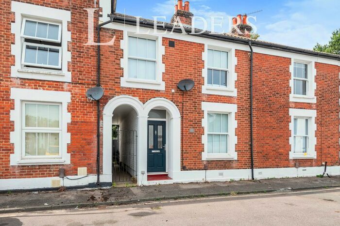 3 Bedroom Terraced House To Rent In Adelphi Road, Epsom, KT17