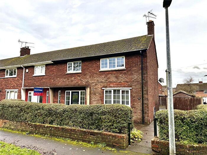 3 Bedroom End Of Terrace House To Rent In Grange Lane North, Scunthorpe, Lincolnshire, DN16