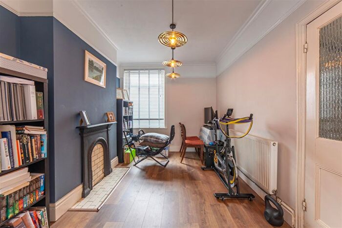 3 Bedroom End Of Terrace House For Sale In Grove Estate, Pontnewynydd, Pontypool, NP4
