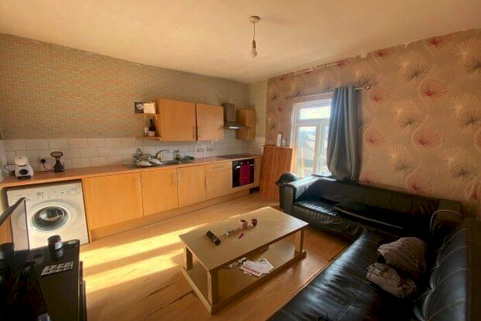 1 Bedroom Flat To Rent In Watling Street, Cannock, WS11
