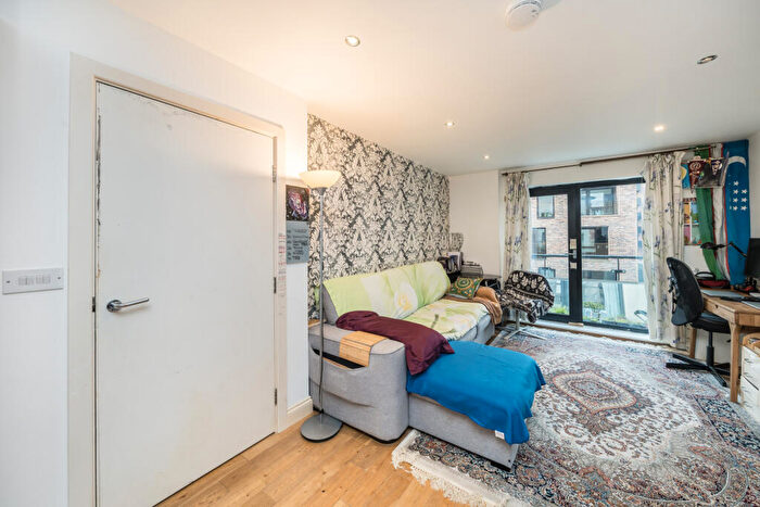 1 Bedroom Flat For Sale In Johnston Court, Oliver Road, London, E10