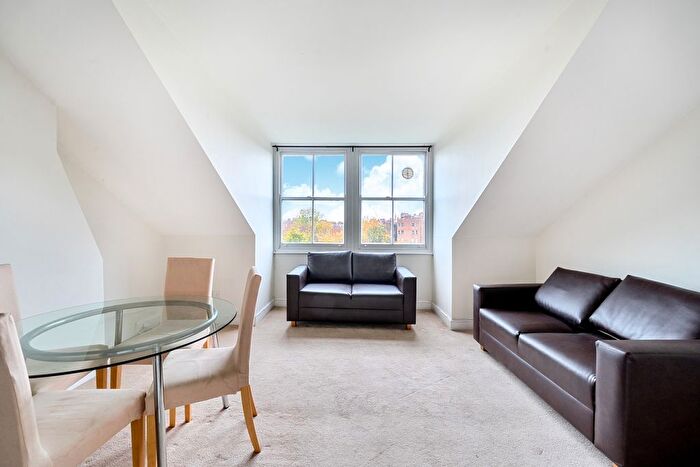 2 Bedroom Flat To Rent In Sutherland Avenue, London, W9