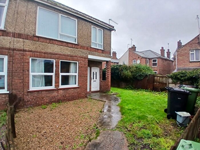 2 Bedroom Flat To Rent In Harewood Drive, King's Lynn, PE30