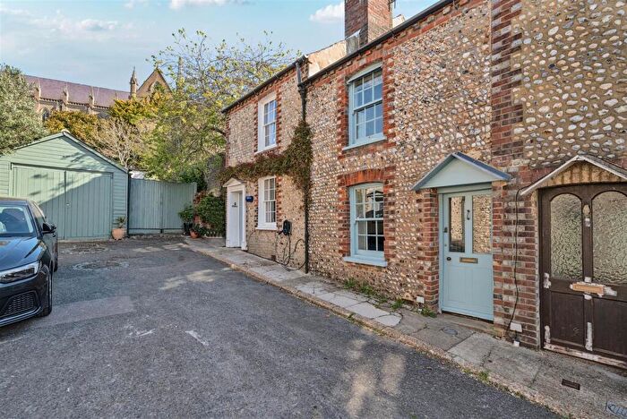 2 Bedroom Terraced House For Sale In Orchard Place, Arundel, BN18