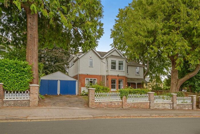 6 Bedroom Detached House For Sale In South Road, Chorleywood, WD3