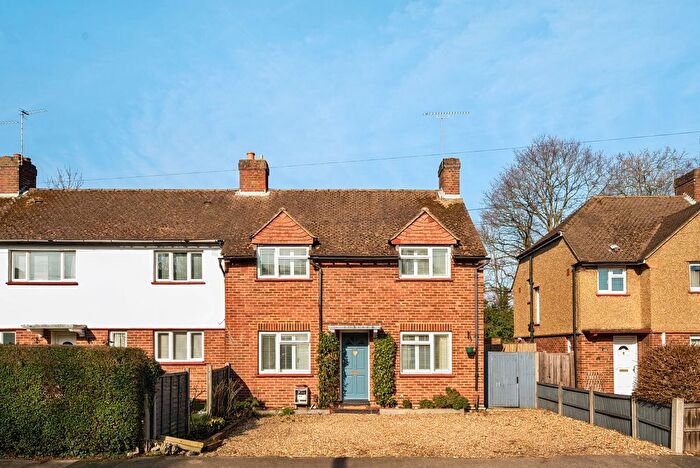 3 Bedroom End Of Terrace House To Rent In Greenlands Road, Weybridge, Surrey, KT13