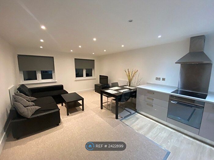 2 Bedroom Flat To Rent In Browells Lane, Feltham, TW13