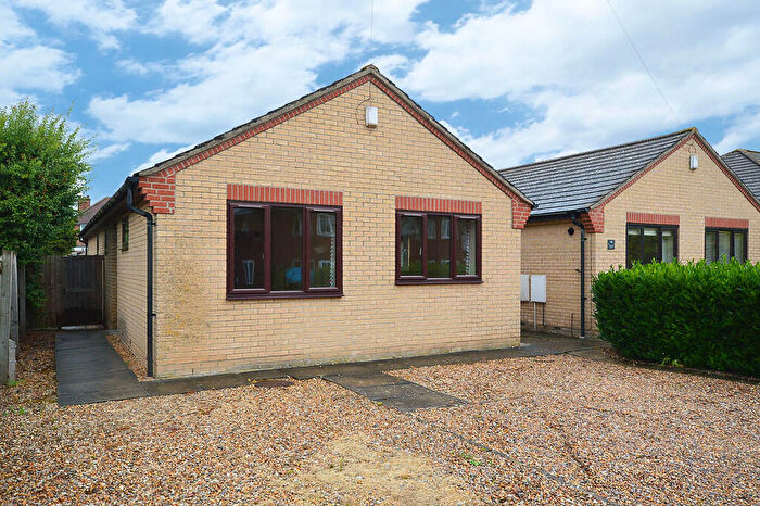 4 Bedroom Detached Bungalow For Sale In Tiverton Way, Cambridge, CB1