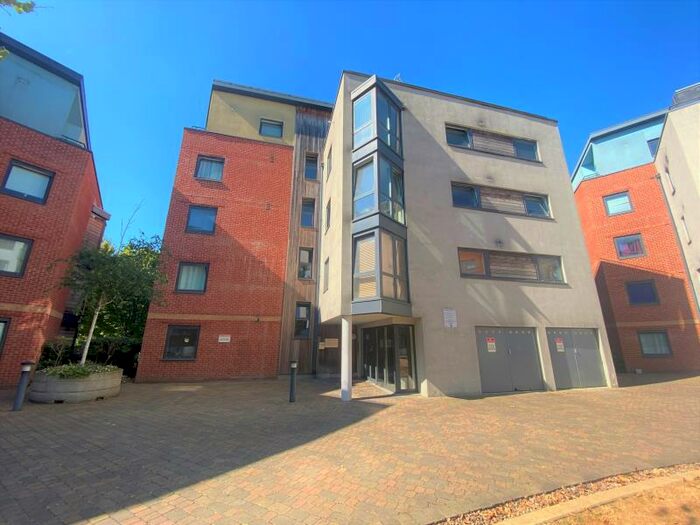 2 Bedroom Apartment To Rent In Camberley, GU15