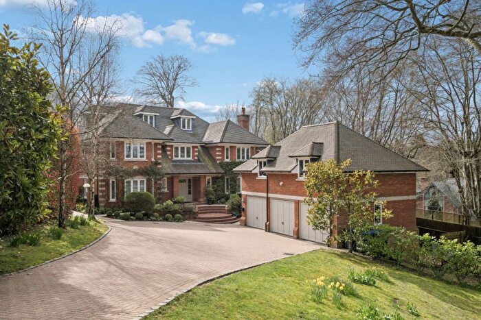 6 Bedroom Detached House For Sale In Stratton Road, Beaconsfield, HP9