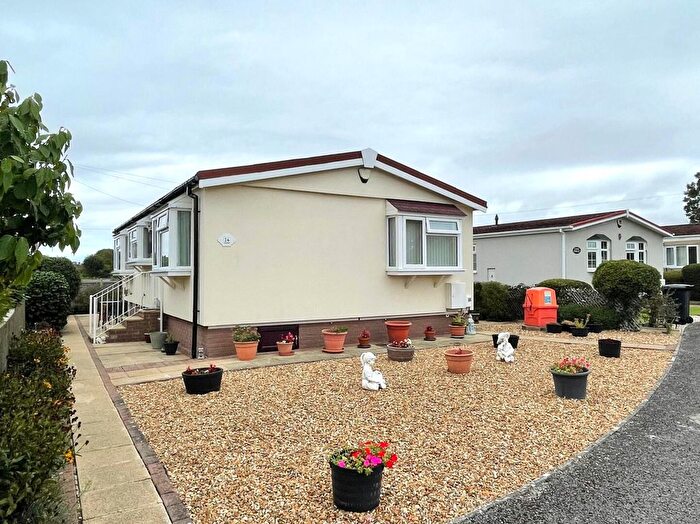 3 Bedroom Park Home For Sale In Sealeys Close, West Huntspill, Highbridge, TA9