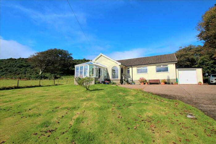 4 Bedroom Bungalow For Sale In The Whins, Southend, PA28