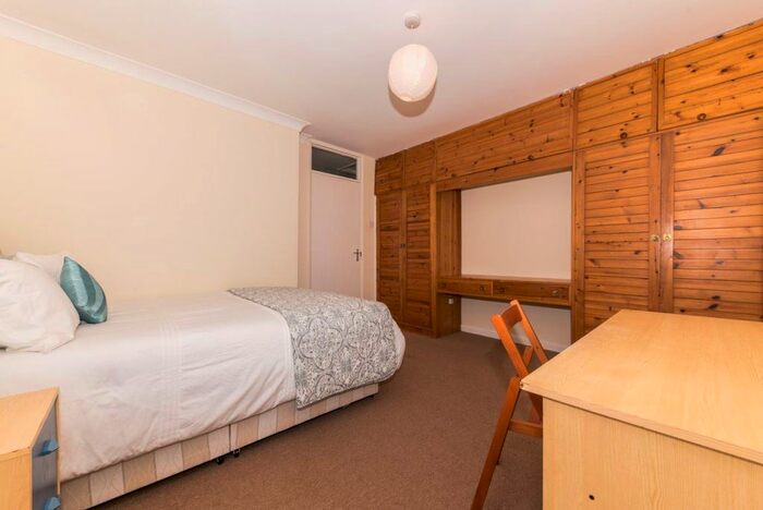 4 Bedroom Property To Rent In Sandhurst Close, Canterbury, CT2