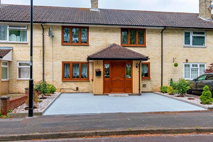 3 Bedroom Terraced House For Sale In Lockerley Crescent, Southampton, SO16