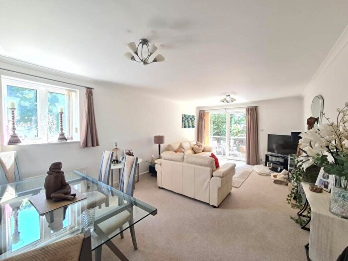 2 Bedroom Apartment To Rent In Haven Road, Canford Cliffs, BH13