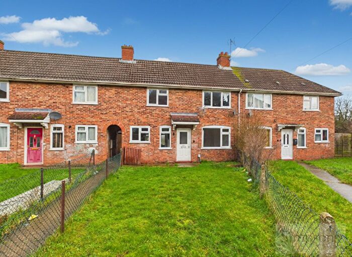 2 Bedroom Terraced House For Sale In Saxton Road, Abingdon, OX14