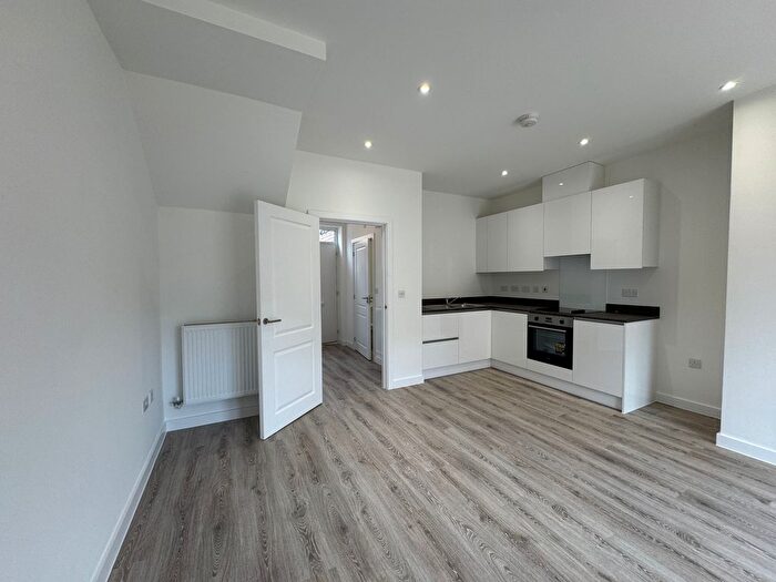 3 Bedroom Terraced House To Rent In Lanchester Close, Belgrave Village, B12