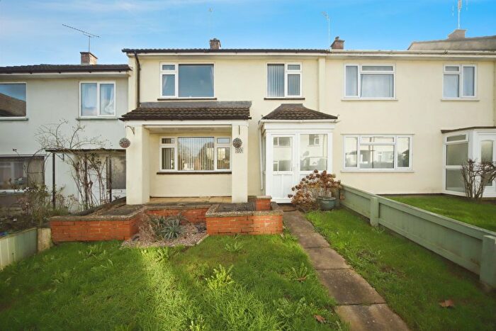 3 Bedroom Terraced House For Sale In Cheddon Road, Taunton, TA2