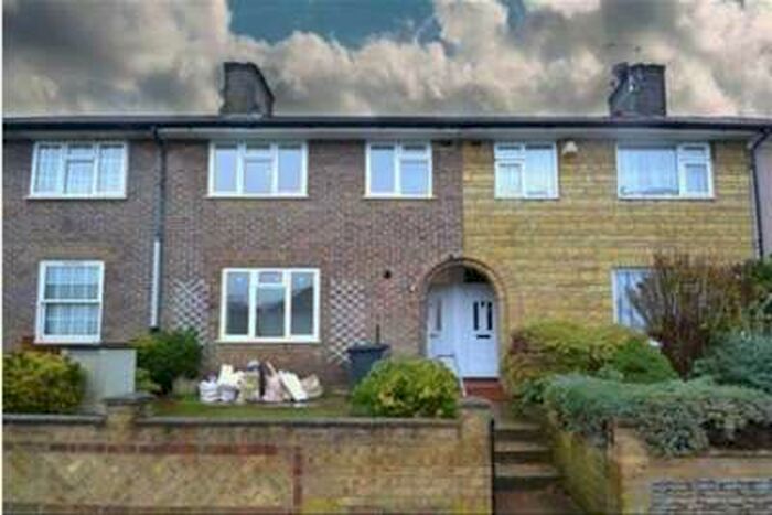 3 Bedroom House To Rent In Shroffold Road, Bromley, BR1