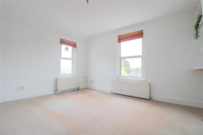 1 Bedroom Apartment To Rent In Elgin Road, Croydon, CR0