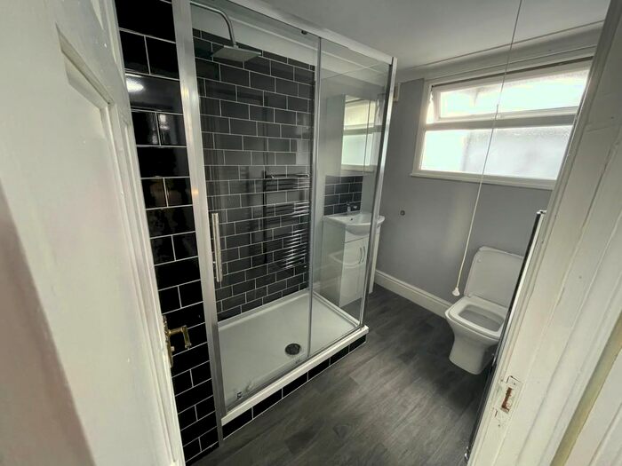 4 Bedroom Terraced House To Rent In Nelson Street, Plymouth, PL4