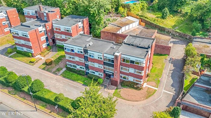 3 Bedroom Flat For Sale In Monmouth Drive, Sutton Coldfield, West Midlands, B73