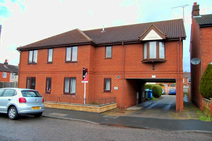 1 Bedroom Flat To Rent In Kitchener Road, Ipswich, IP1