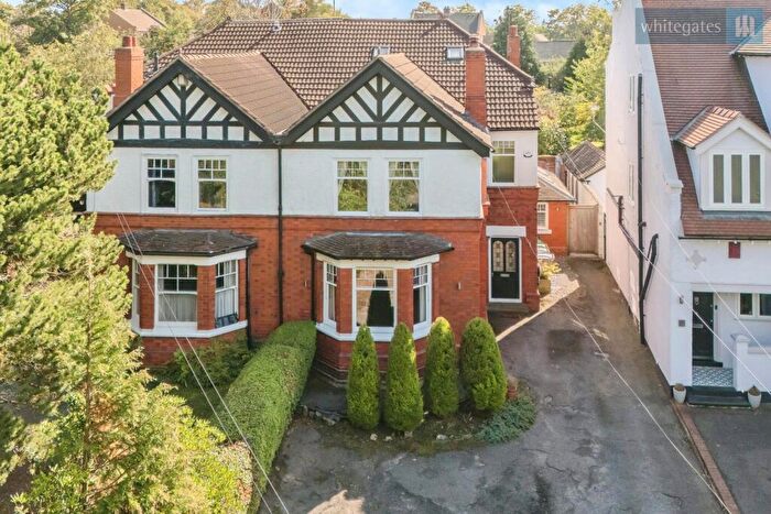 4 Bedroom Semi Detached House For Sale In Crewe Road, Nantwich, Cheshire, CW5