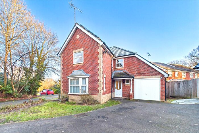 4 Bedroom Detached House To Rent In Hitherhooks Hill, Binfield, Berkshire, RG42