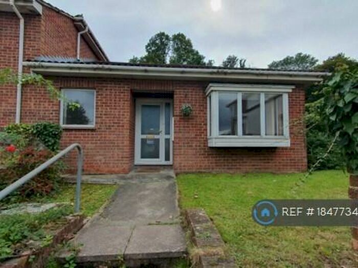 1 Bedroom Bungalow To Rent In Grosvenor Square, Longfield, DA3