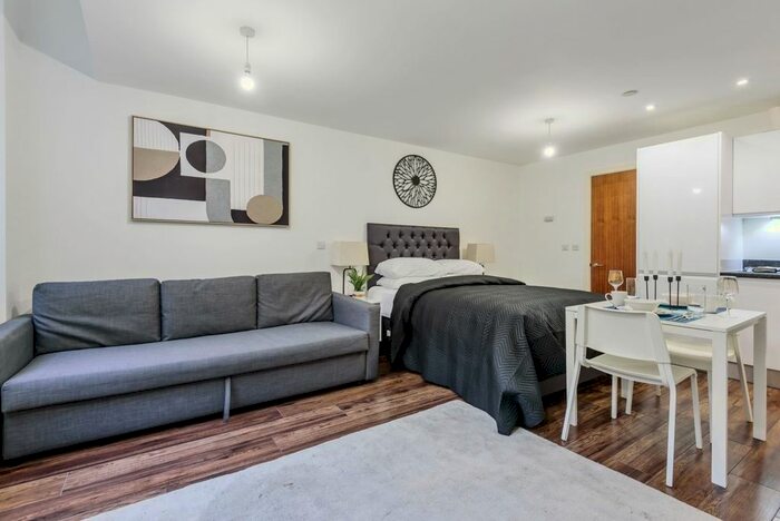 1 Bedroom Flat To Rent In The Strand, Liverpool, L2