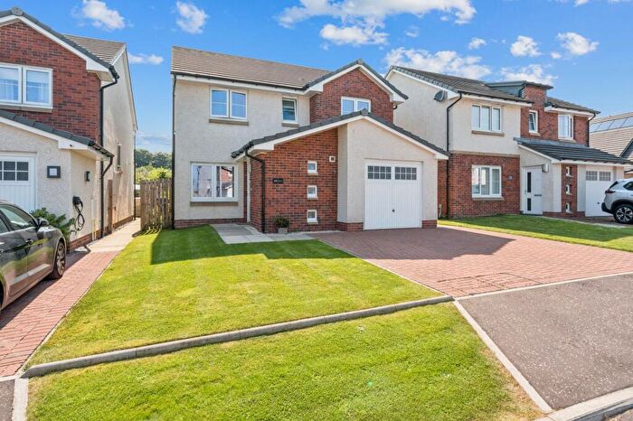 4 Bedroom Detached House For Sale In Limekilns Crescent, Stirling, FK7
